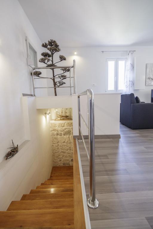 Apartman Jurica Комижа Экстерьер фото