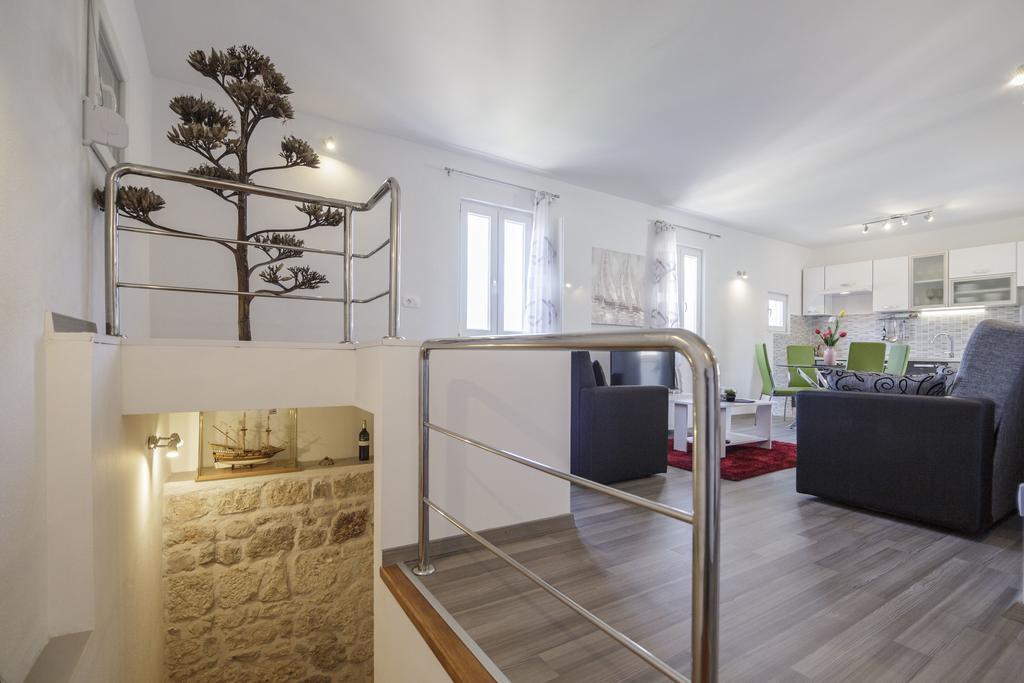 Apartman Jurica Комижа Экстерьер фото