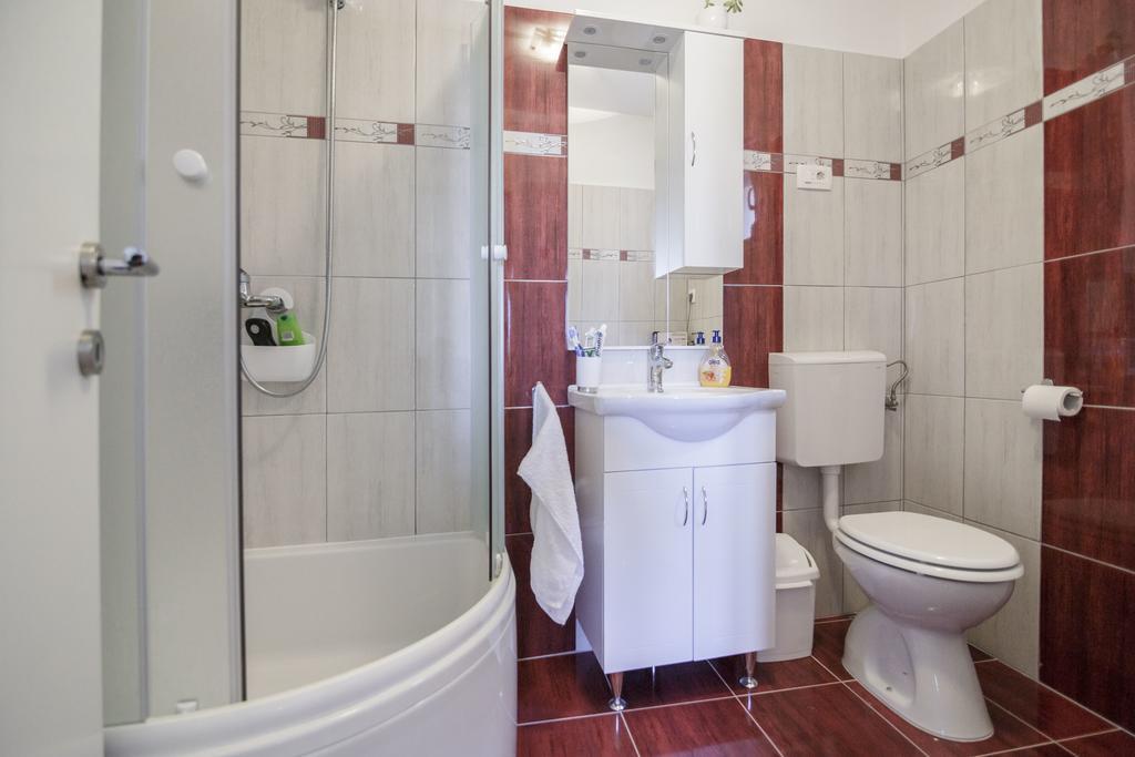 Apartman Jurica Комижа Экстерьер фото