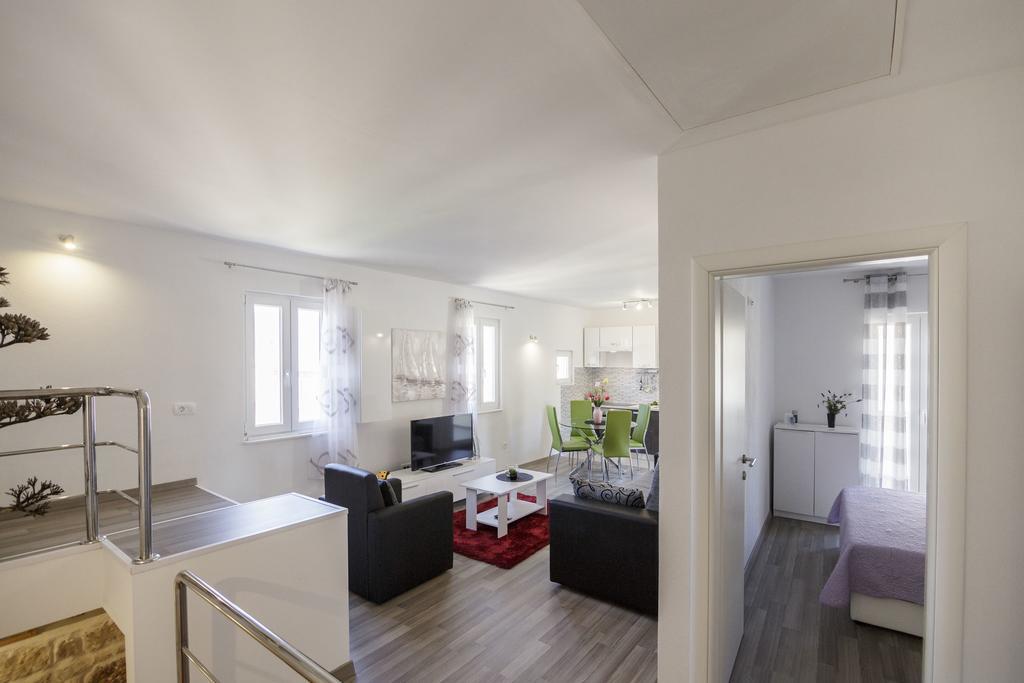 Apartman Jurica Комижа Экстерьер фото